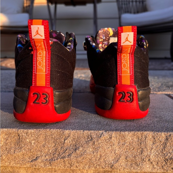 Jordan Retro 12 lows. 6.5Y boys gently used. Good condition. - Picture 5 of 6